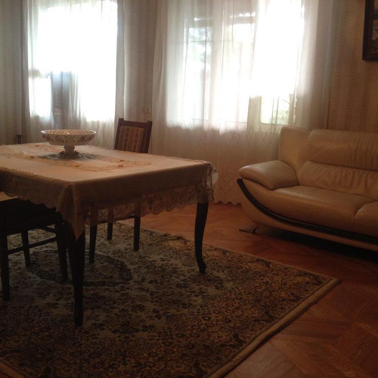 Guest House Gzirishvili Kvareli Exterior photo
